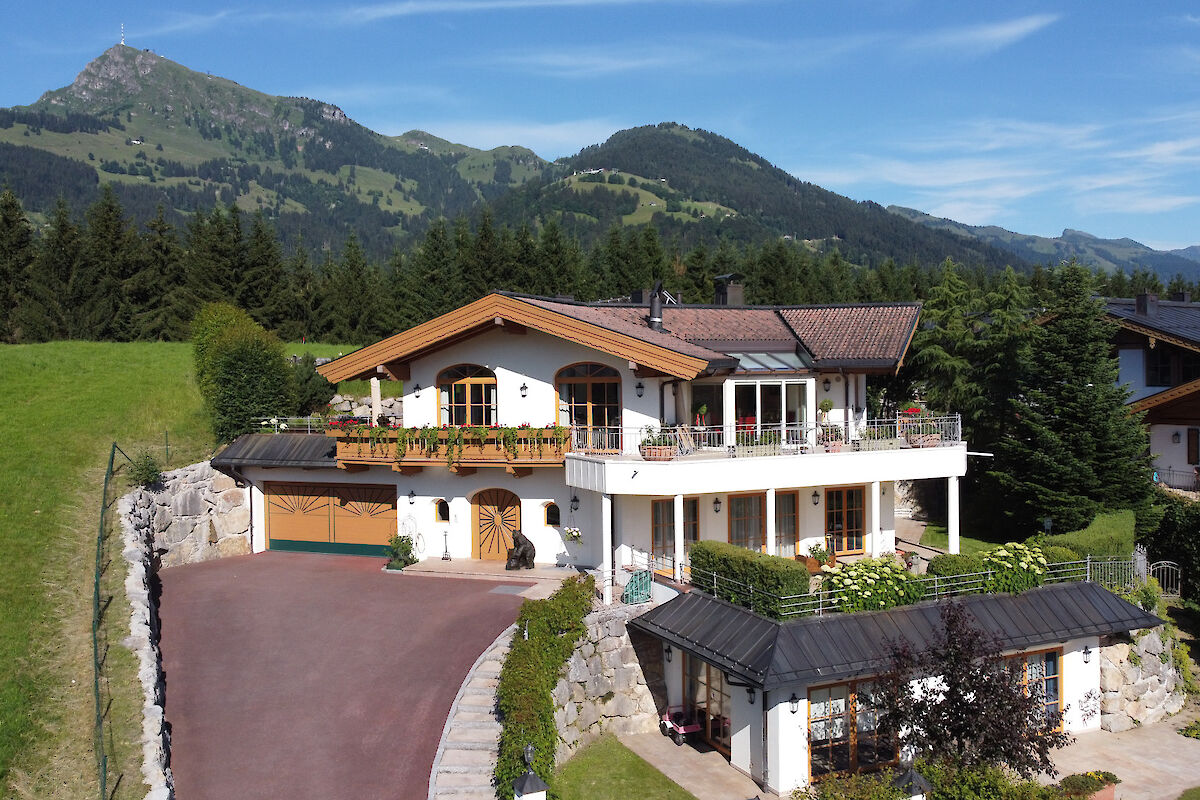 Exklusives Landhaus mit Hallenbad RESERVIERT