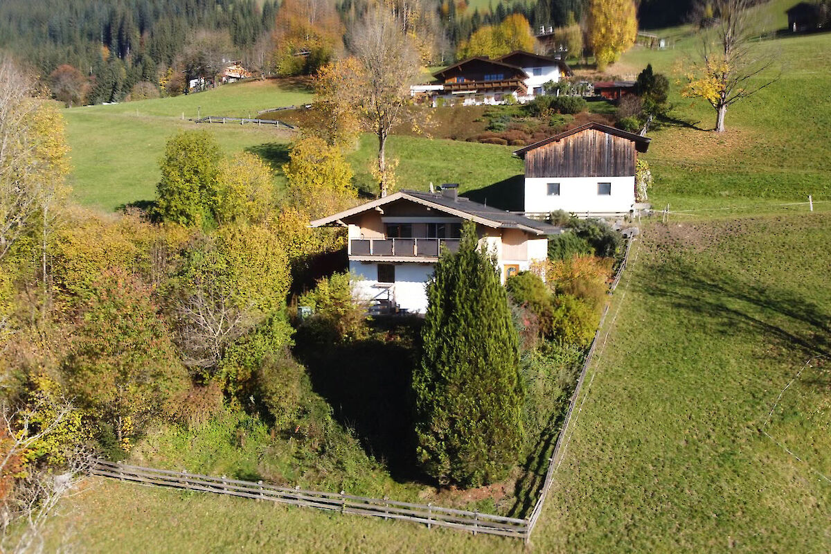 Chalet auf der Sonnseite von Kitzbühel in Panoramalage 