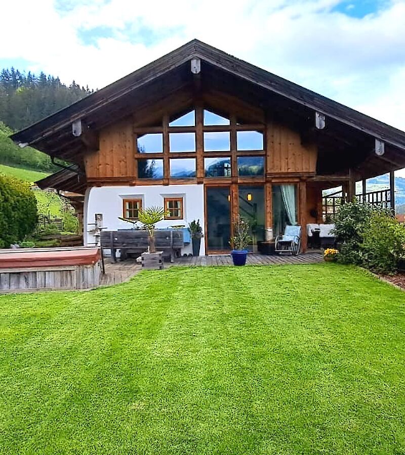 Landhaus in idyllischer, unverbauter und absolut ruhiger Lage