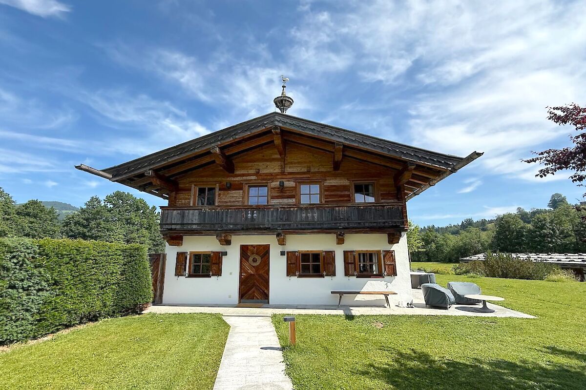 Landhaus mit Kaiserblick in einer traumhaften ruhigen und sonnigen Lage