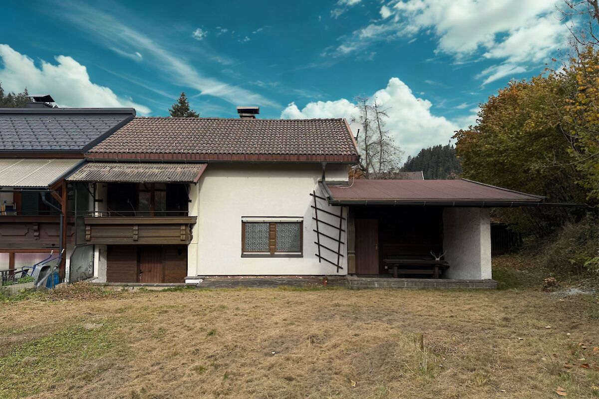 Grundstück mit Altbestand in Siedlung Frieden