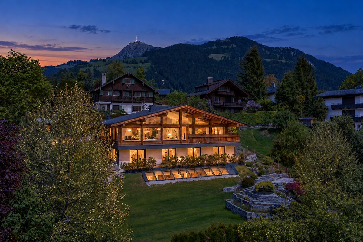 Exklusives Landhaus mit Indoor-Pool und Streifblick in Kitzbühel