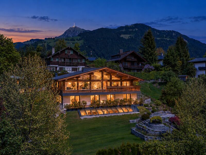Exklusives Landhaus mit Indoor-Pool und Streifblick in Kitzbühel