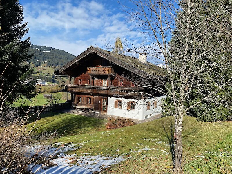 Historic country house with holiday home